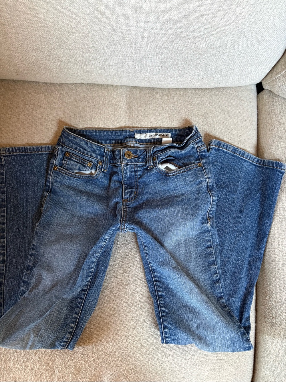 2000s DKNY Jeans Women's Blue Classic Straight Leg Jeans